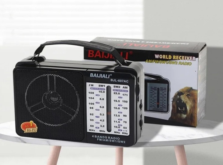 RADIO AM.FM KK-606AC